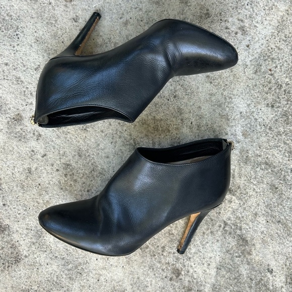 Jimmy Choo Mendez Heeled Bootie, size 37.5 - Picture 11 of 14